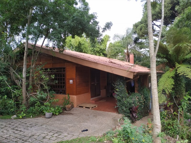 imóvel com 600m² - Bom Retiro - Curitiba
