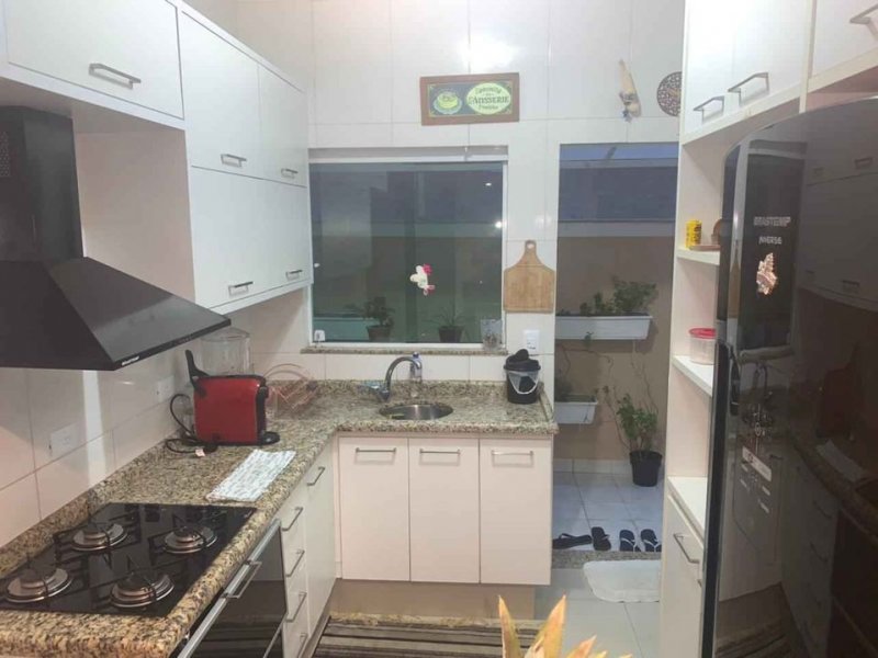 imóvel com 320m² - Jardim Rina - Arujá