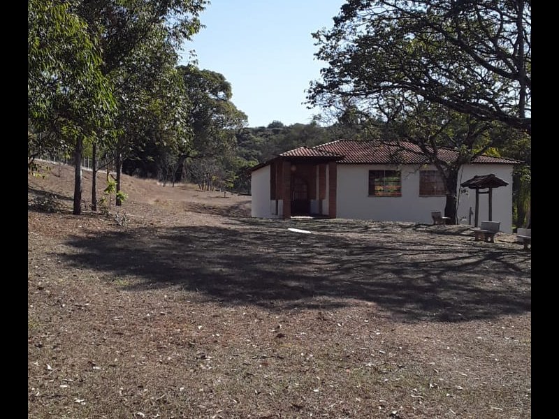 Sítio para alugar CENTRO com 14m² e 1 quarto por R$ 550 - 765087210-6bb8bf31-38be-4fad-a56e-29a0439e90fb.jpg