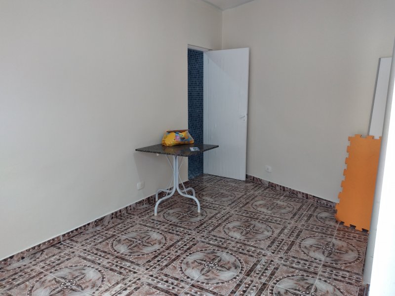 Casa à venda Jardim do Portal com 147m² e 3 quartos por R$ 270.000 - 1967874574-quarto-fundo.jpg