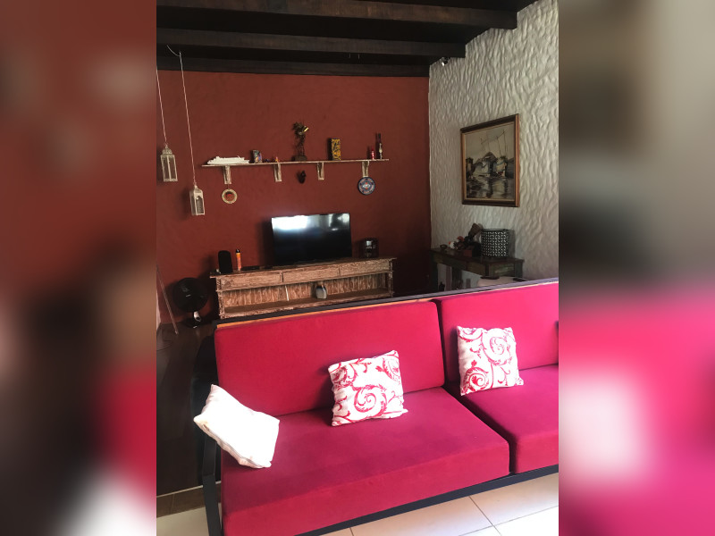 imóvel com 255m² - Jardim do Rio Cotia - Cotia