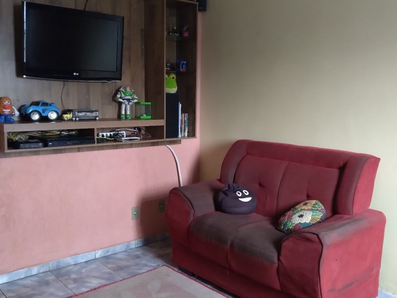 Casa à venda Conjunto Residencial Araretama com 250m² e 3 quartos por R$ 270.000 - 475902413-4e37daee-6532-461e-8d8c-8661b03bc569.jpg