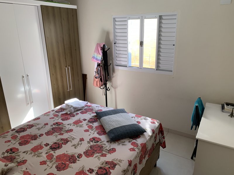 Casa à venda Centro com 160m² e 3 quartos por R$ 190.000 - 1998286213-e92a4272-0118-47cf-b3c1-4e00d4074478.jpeg