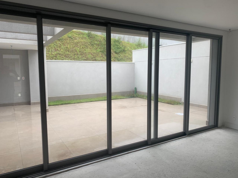 Casa de condomínio à venda Tamboré com 200m² e 3 quartos por R$ 1.980.000 - 1468897146-886f521c-cdac-4509-b127-4080213d5ddf.jpeg
