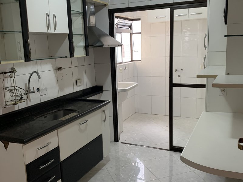Apartamento à venda Vila Bertioga com 75m² e 3 quartos por R$ 550.000 - 804246555-img-5078.jpg