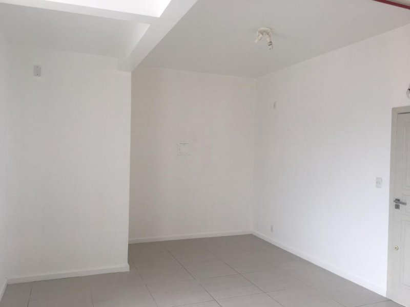 imóvel com 78m² - Centro - Florianópolis