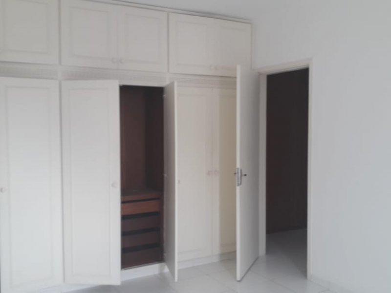 Casa à venda Anhangabaú com 227m² e 4 quartos por R$ 850 - 583932582-img-20210120-wa0030.jpg