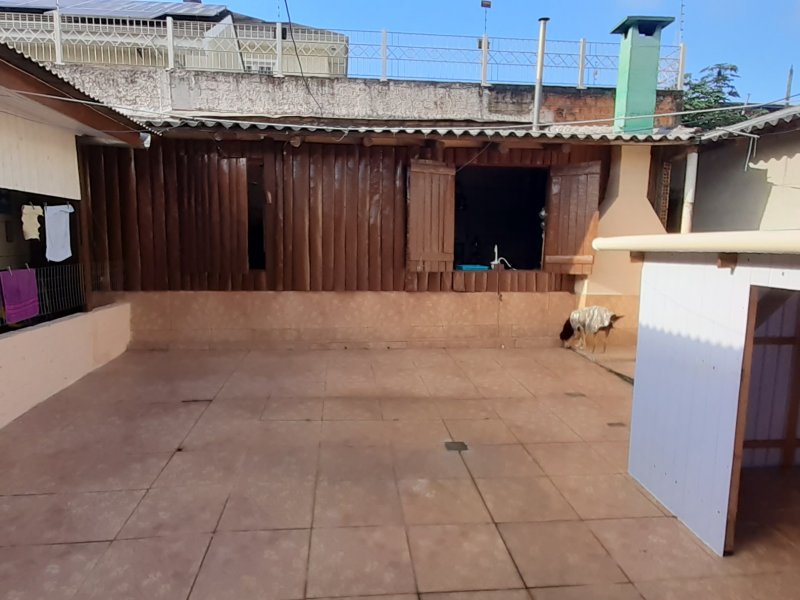 Casa à venda Vila Monte Carlo com 300m² e 2 quartos por R$ 600.000 - 747143610-inbound7255757644448400901.jpg