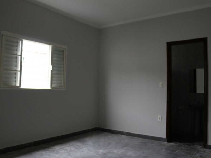 Casa à venda Prolongamento Jardim Paulista com 200m² e 2 quartos por R$ 340.000 - 1445017134-img-4732.JPG