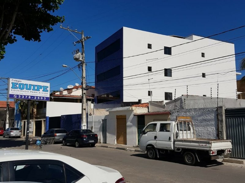 Comercial à venda Centro  com 724m² e 1 quarto por R$ 2.700.000 - 104747197-fachada-lateral.jpeg