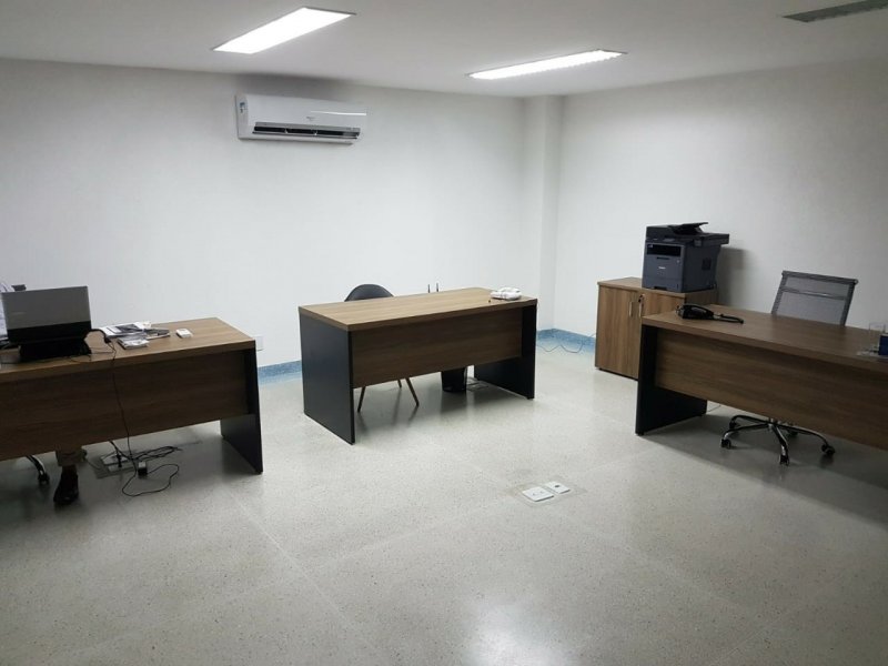 Comercial à venda Centro  com 724m² e 1 quarto por R$ 2.700.000 - 1914523192-sala-comercial.jpeg