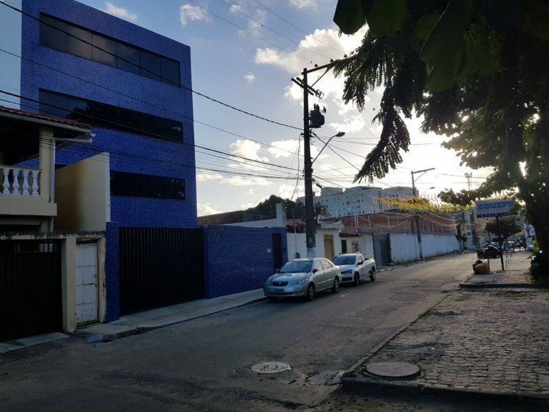 Comercial à venda Centro  com 724m² e 1 quarto por R$ 2.700.000 - 291441215-fachada-e-rua.jpeg