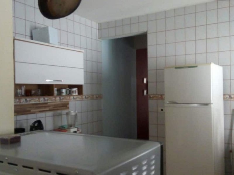Casa à venda Jaraguazinho com 188m² e 4 quartos por R$ 400.000 - 1865784138-cozinha.jpg
