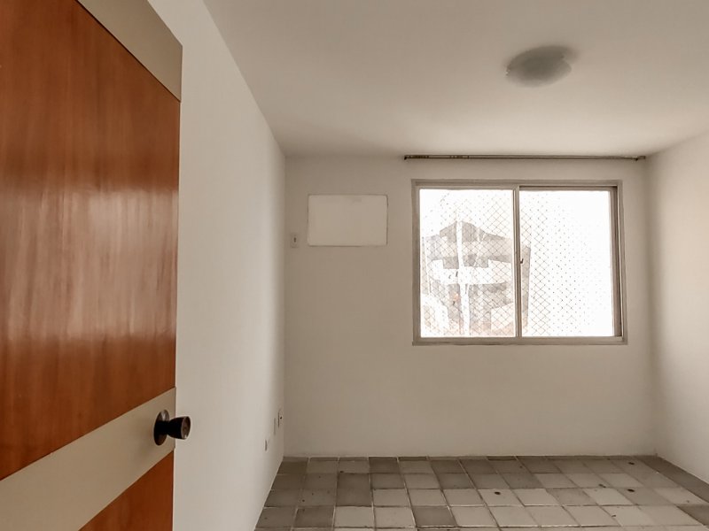 Cobertura à venda Boa Viagem com 389m² e 5 quartos por R$ 1.650.000 - 75149279-10-quarto-1.jpg