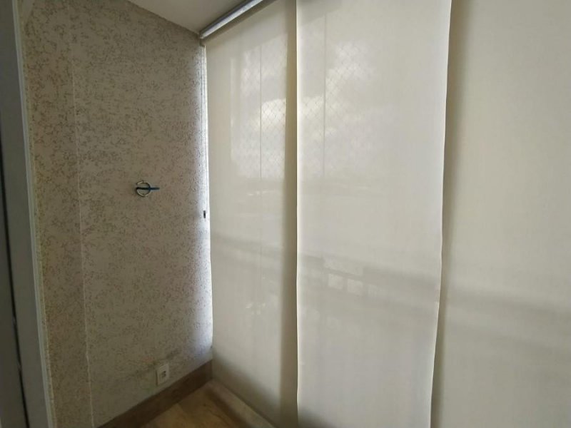 Apartamento à venda Guaiaúna com 53m² e 2 quartos por R$ 350.000 - 1984225258-sacada1.jpg