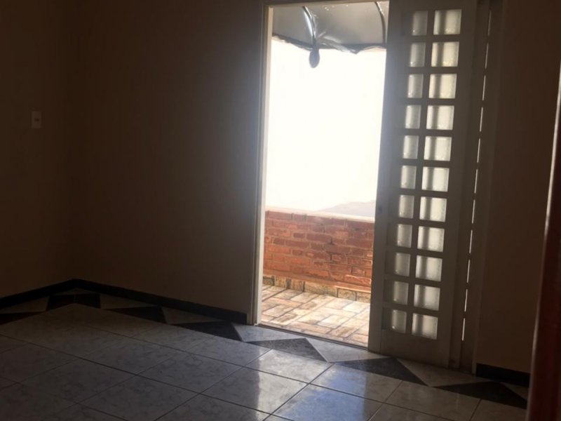 Casa à venda Parque Santa Cândida com 216m² e 2 quartos por R$ 270.000 - 1198308450-whatsapp-image-2021-07-27-at-12.jpeg