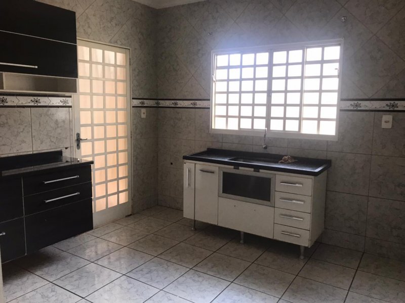 Casa à venda Parque Santa Cândida com 216m² e 2 quartos por R$ 270.000 - 280230979-whatsapp-image-2021-07-27-at-12.jpeg
