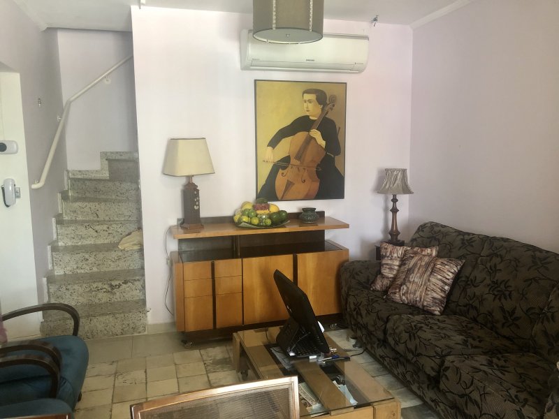 Casa à venda Pompéia com 160m² e 5 quartos por R$ 1.260.000 - 1724989647-sala-de-estar.jpg