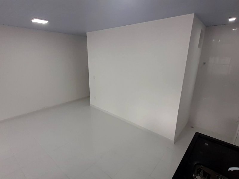 Casa à venda Parque 10 de Novembro com 225m² e 2 quartos por R$ 270.000 - 1135068077-20210616-090704.jpg