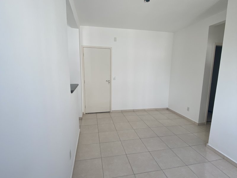 Apartamento à venda Jardim Limoeiro com 48m² e 2 quartos por R$ 108.000 - 2013736319-sala-7002.jpg