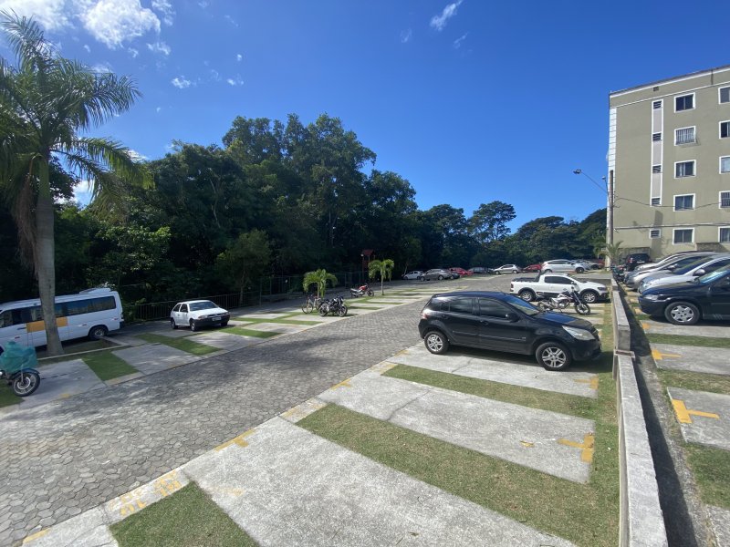 Apartamento à venda Jardim Limoeiro com 48m² e 2 quartos por R$ 108.000 - 603074838-estacionamento-7023.jpeg