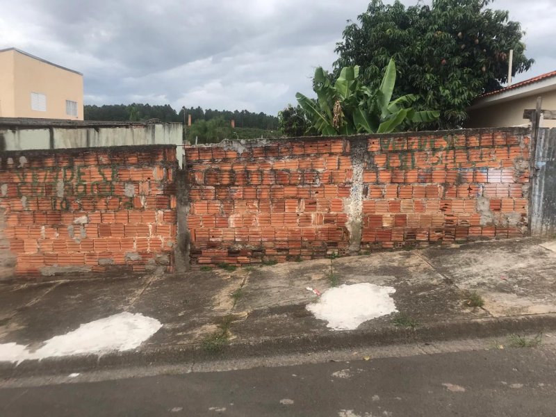 Terreno à venda Jardim Florence com 250m² e 1 quarto por R$ 136.000 - 883308324-foto-2.jpeg