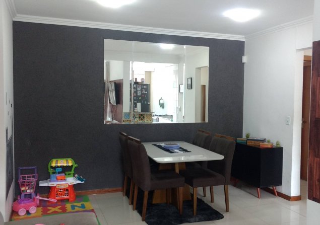 imóvel com 81m²
