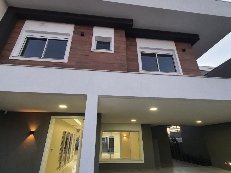 imóvel com 370m² - Jardim Carvalho - Ponta Grossa
