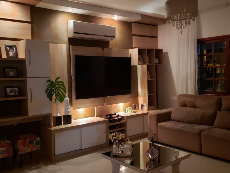 Casa à venda Centro com 260m² e 3 quartos por R$ 680.000 - 1985215542-img-20201116-wa0081.jpg