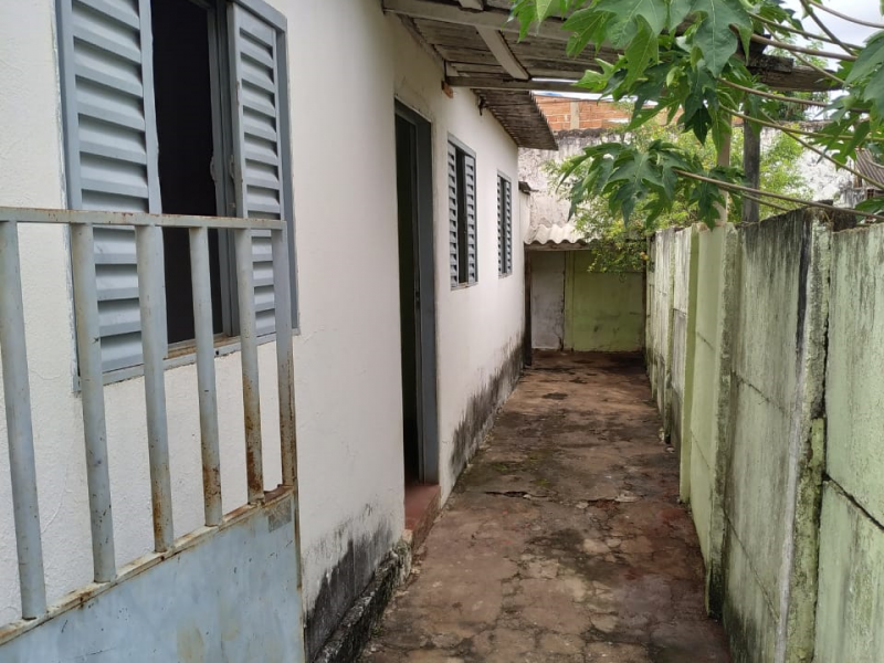 imóvel com 500m² - Marta Helena - Uberlândia