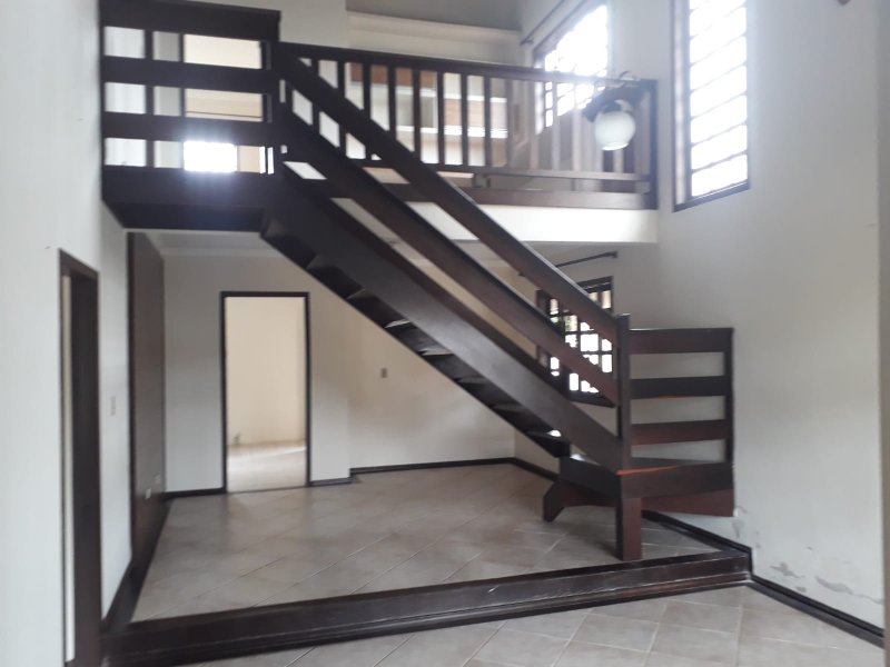 Casa à venda Espinheiros com 285m² e 4 quartos por R$ 1.600.000 - 1741787335-img-20210730-wa0072.jpg