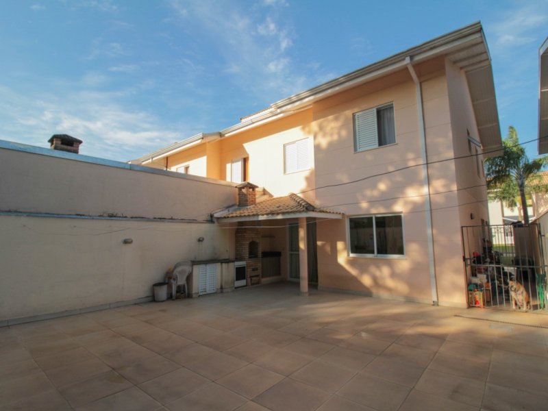 imóvel com 262m² - Medeiros - Jundiaí