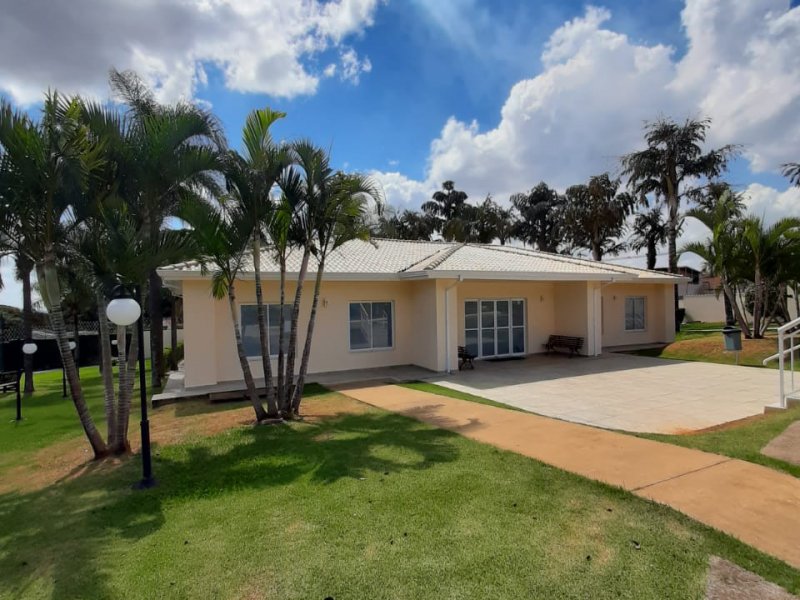 imóvel com 262m² - Medeiros - Jundiaí