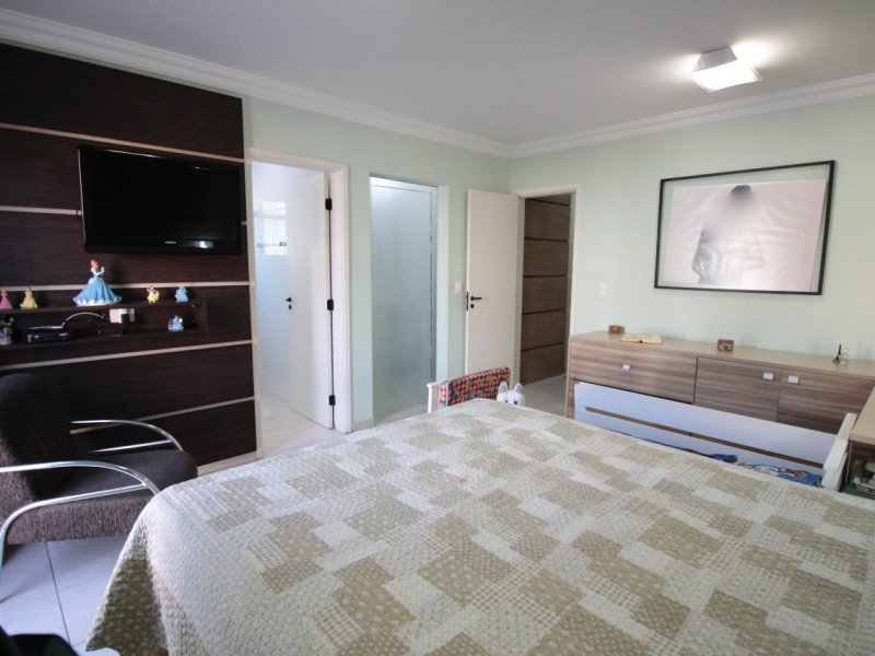 imóvel com 262m² - Medeiros - Jundiaí
