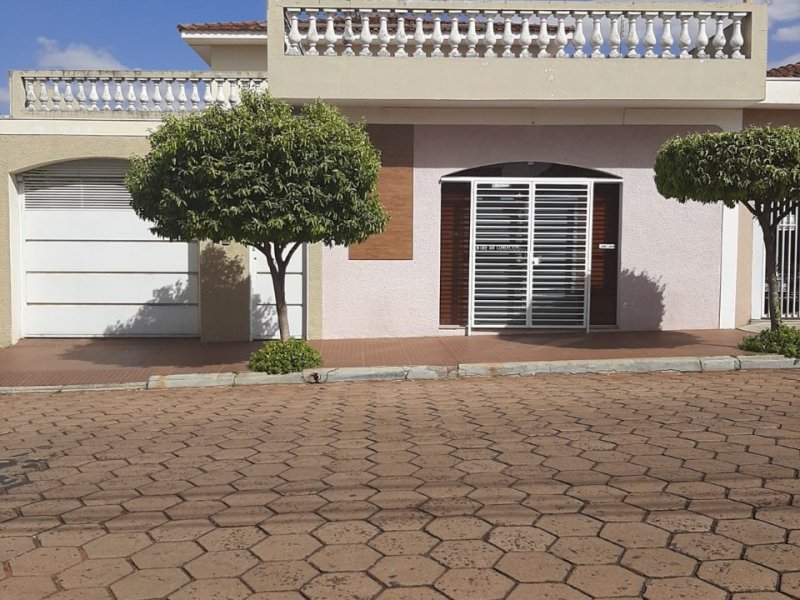 Casa à venda Centro com 415m² e 4 quartos por R$ 900.000 - 418628737-3d568427-9b7a-4fd3-86ee-cac97867a6f9.jpeg