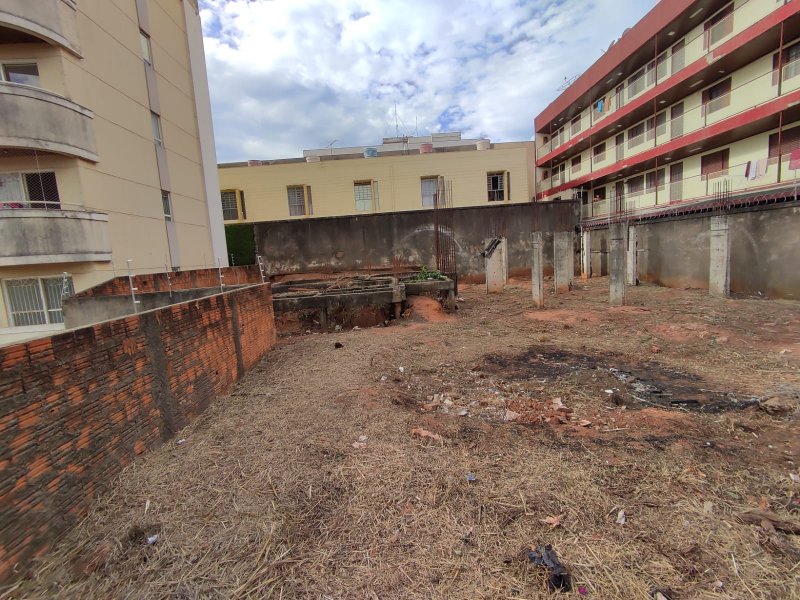 Terreno à venda Jardim Araxa com 356m² e 1 quarto por R$ 85.000 - 1184176415-img-20210717-wa0031.jpg