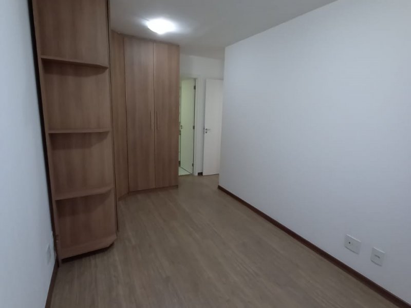Apartamento à venda Parque do Estado com 73m² e 3 quartos por R$ 580.000 - 735571792-suite-janela.jpeg