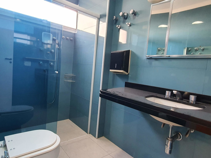 Apartamento à venda Vila Mariana com 172m² e 4 quartos por R$ 1.200.000 - banheiro-do-suite.jpg