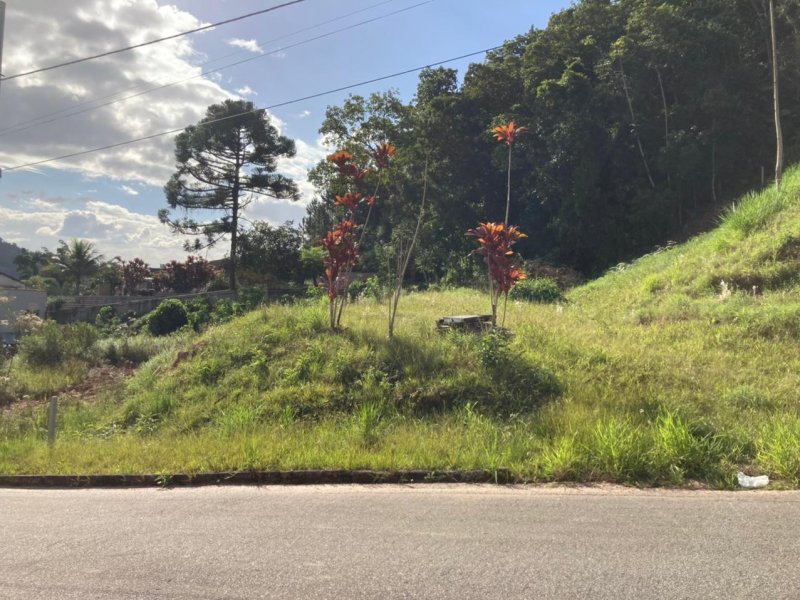 imóvel com 579m² - Souza Cruz - Brusque