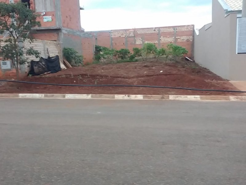 imóvel com 200m² - Centro - Itabera