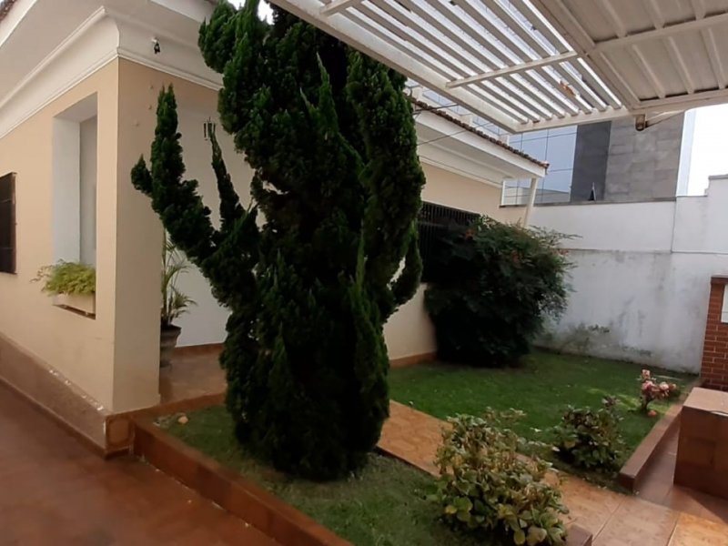 Casa à venda Parque da Vila Prudente com 368m² e 3 quartos por R$ 1.500.000 - 1089459352-jardim-frente.jpg