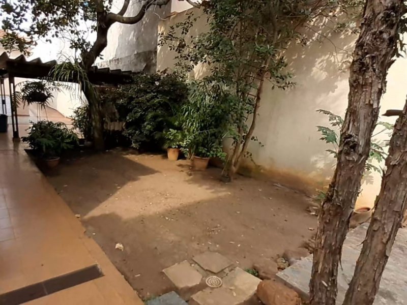 Casa à venda Parque da Vila Prudente com 368m² e 3 quartos por R$ 1.500.000 - 1198937010-jardin-1.jpg