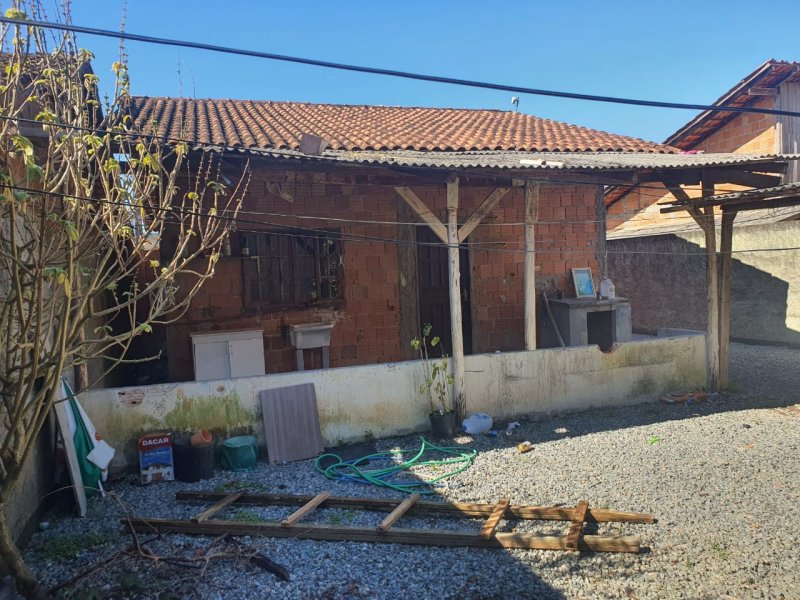 imóvel com 50m² - Paranaguamirim - Joinville