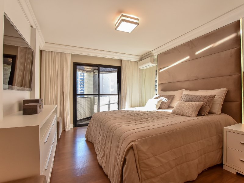 imóvel com 318m² - Batel - Curitiba