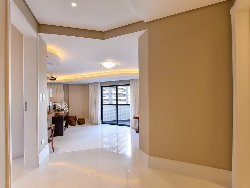 imóvel com 318m² - Batel - Curitiba