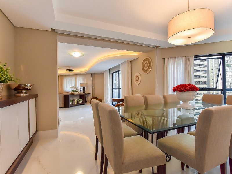 imóvel com 318m² - Batel - Curitiba