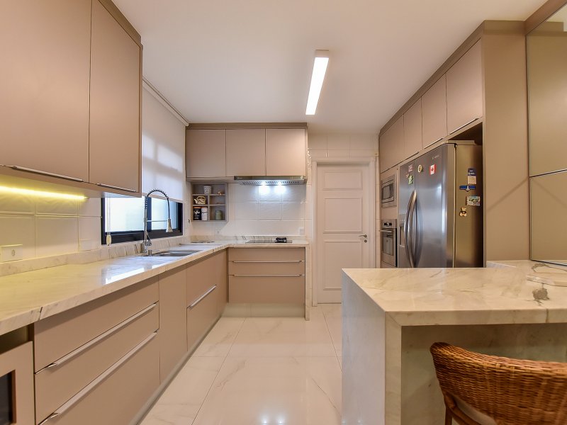 imóvel com 318m² - Batel - Curitiba
