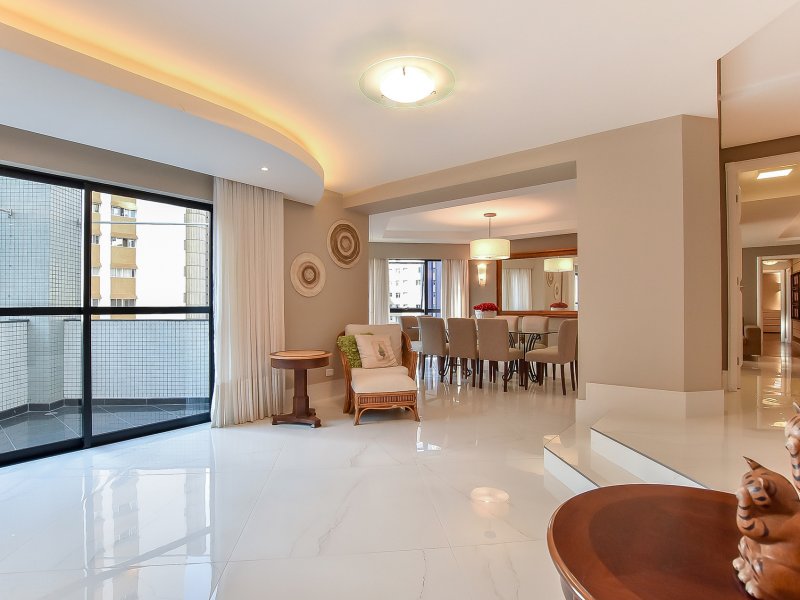imóvel com 318m² - Batel - Curitiba