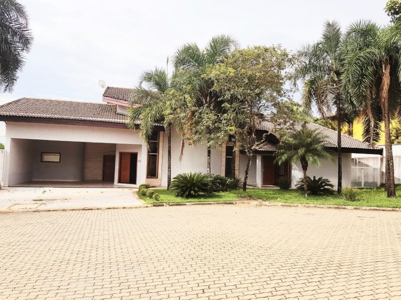 Casa à venda Centro com 900m² e 3 quartos por R$ 2.600.000 - 2114234895-ba4d232f-1a13-4eda-8936-658af7d8a11d.jpg