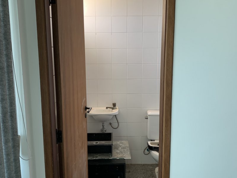 Comercial para alugar Centro Empresarial Tamboré com 55m² e 1 quarto por R$ 1.350 - 1583717276-img-4784.jpg